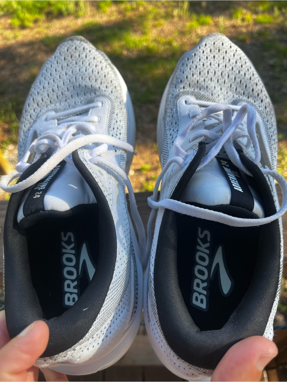 Brooks Adrenaline 24 GTS Running Walking Shoes Women’s Size 11 Medium B White - Picture 11 of 12
